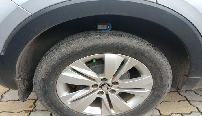 2021 Skoda KUSHAQ AMBITION 1.0L TSI MT, Petrol, Manual, 22,890 km, tyre
