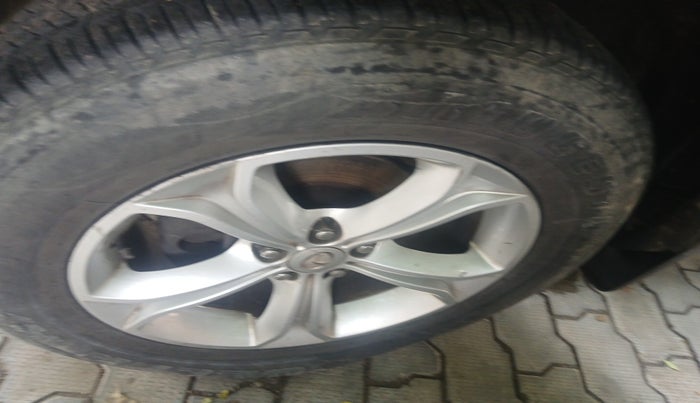 2019 Tata Harrier XZ 2.0L, Diesel, Manual, 1,08,818 km, tyre