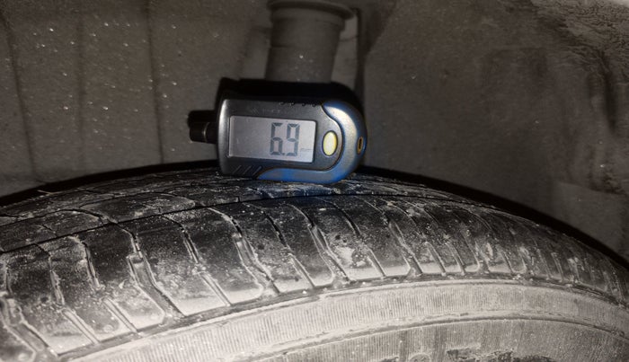 2019 Maruti Dzire VDI, Diesel, Manual, 74,493 km, tyre