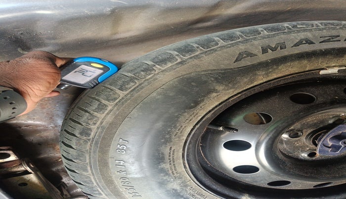 2019 Maruti Dzire VXI AMT, Petrol, Automatic, 41,371 km, tyre