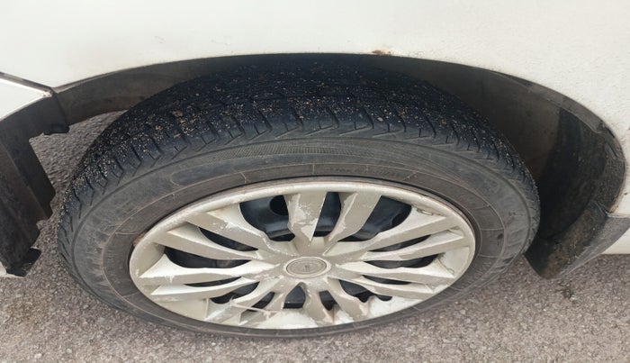 2016 Maruti Wagon R 1.0 VXI, Petrol, Manual, 1,04,976 km, tyre