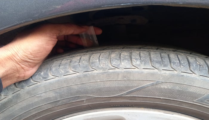 2016 Maruti Ertiga VXI CNG, Petrol, Manual, 71,693 km, tyre
