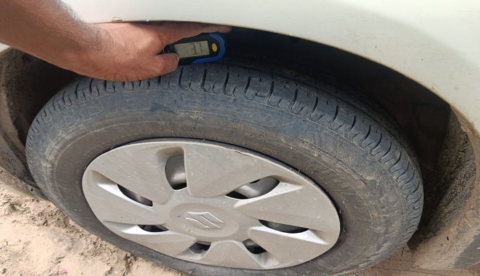 2013 Maruti Swift VDI, Diesel, Manual, 1,14,858 km, tyre