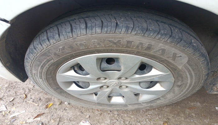 2014 Hyundai Elite i20 MAGNA 1.2, Petrol, Manual, 1,17,717 km, tyre