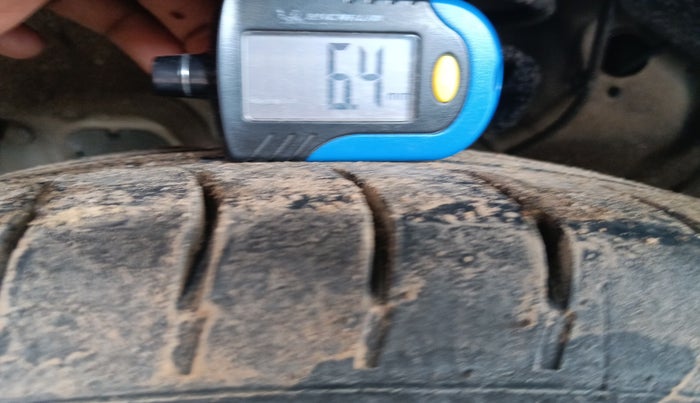 2020 KIA SELTOS HTK PLUS 1.5, Petrol, Manual, 39,966 km, tyre