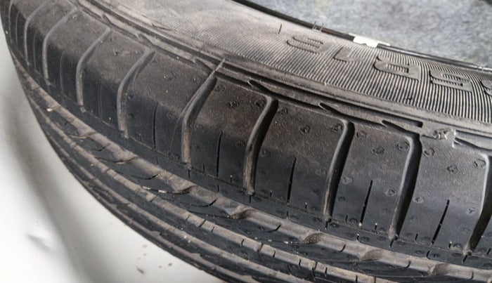 2020 KIA SELTOS HTK PLUS 1.5, Petrol, Manual, 39,966 km, tyre