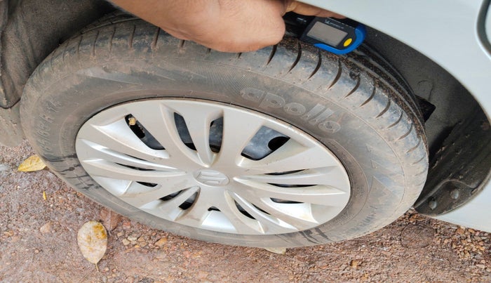 2013 Maruti Ertiga VDI, Diesel, Manual, 1,20,358 km, tyre