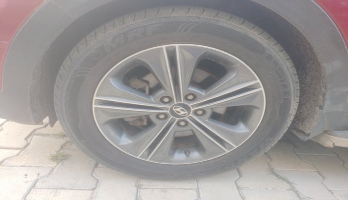 2015 Hyundai Creta SX PLUS 1.6 DIESEL, Diesel, Manual, 93,000 km, tyre