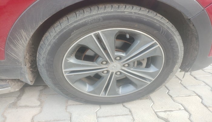 2015 Hyundai Creta SX PLUS 1.6 DIESEL, Diesel, Manual, 93,000 km, tyre