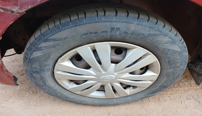 2015 Datsun Go Plus T, Petrol, Manual, 1,01,280 km, tyre