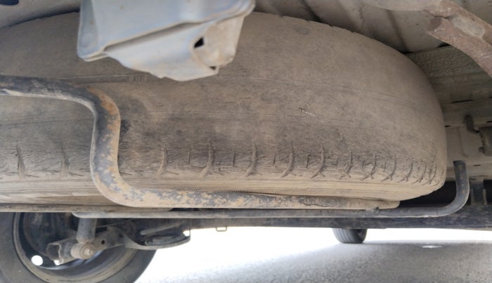 2012 Maruti Ertiga VDI, Diesel, Manual, 1,54,047 km, tyre