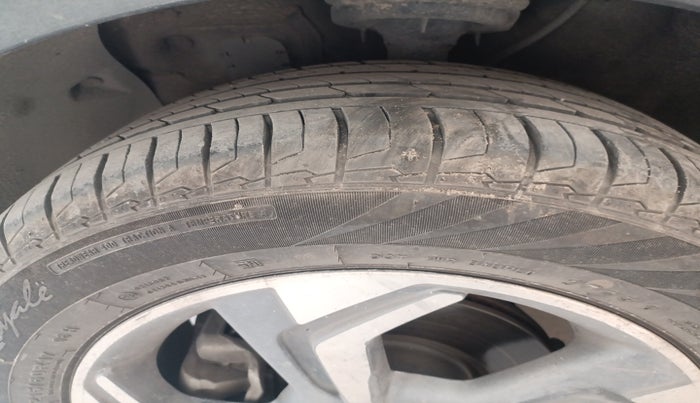 2019 Hyundai Creta SX AT 1.6 DIESEL, Diesel, Automatic, 1,35,097 km, tyre