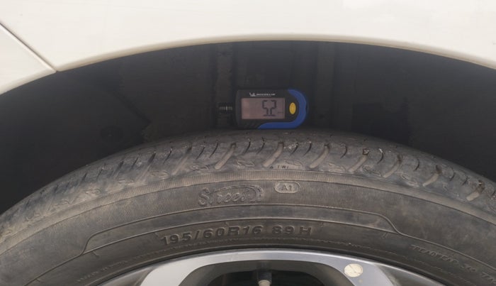 2019 Hyundai Elite i20 ASTA (O) CVT, Petrol, Automatic, 71,516 km, tyre