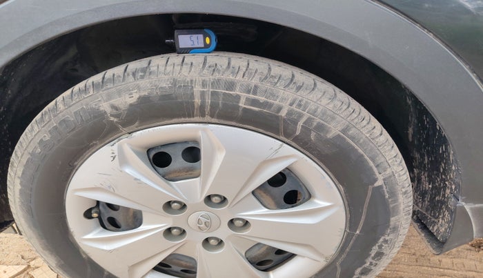 2018 Hyundai Creta E PLUS 1.6 PETROL, Petrol, Manual, 70,098 km, tyre