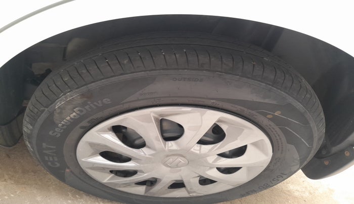 2025 Maruti Dzire VXi CNG, Petrol, Manual, 7,435 km, tyre