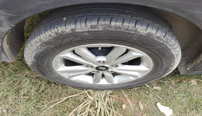 2016 Hyundai Creta SX PLUS 1.6 PETROL, Petrol, Manual, 94,491 km, tyre