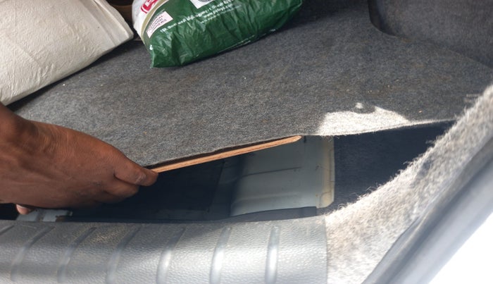 2020 Honda City 1.5L I-VTEC ZX CVT, Petrol, Automatic, 1,04,637 km, tyre