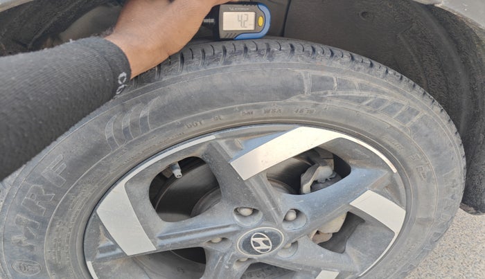 2020 Hyundai VENUE SX 1.0 TURBO DUAL TONE, Petrol, Manual, 54,004 km, tyre