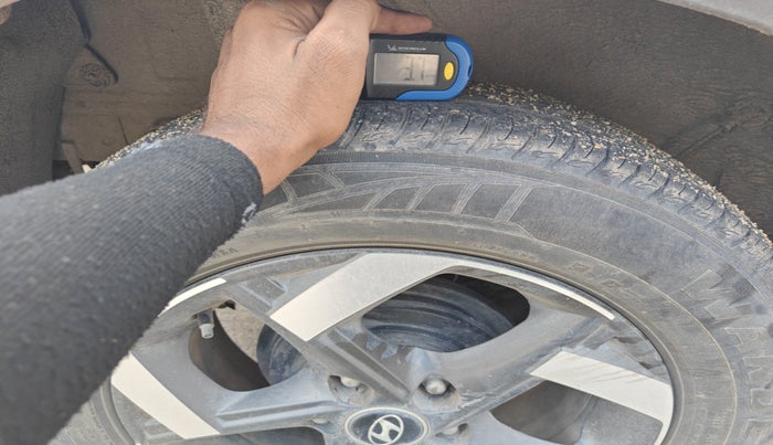 2020 Hyundai VENUE SX 1.0 TURBO DUAL TONE, Petrol, Manual, 54,004 km, tyre