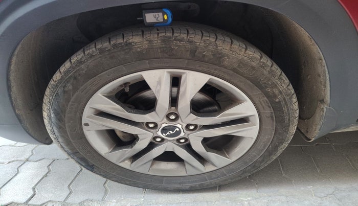 2022 KIA SELTOS HTX 1.5 PETROL, Petrol, Manual, 20,268 km, tyre