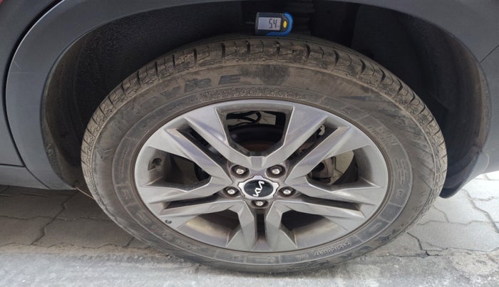 2022 KIA SELTOS HTX 1.5 PETROL, Petrol, Manual, 20,268 km, tyre