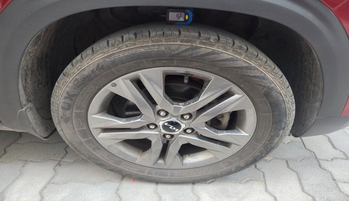 2022 KIA SELTOS HTX 1.5 PETROL, Petrol, Manual, 20,268 km, tyre