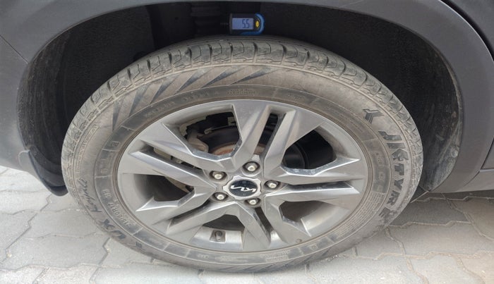 2022 KIA SELTOS HTX 1.5 PETROL, Petrol, Manual, 20,268 km, tyre
