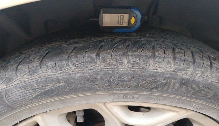 2013 Ford Ecosport TITANIUM 1.5L DIESEL, Diesel, Manual, 1,59,669 km, tyre
