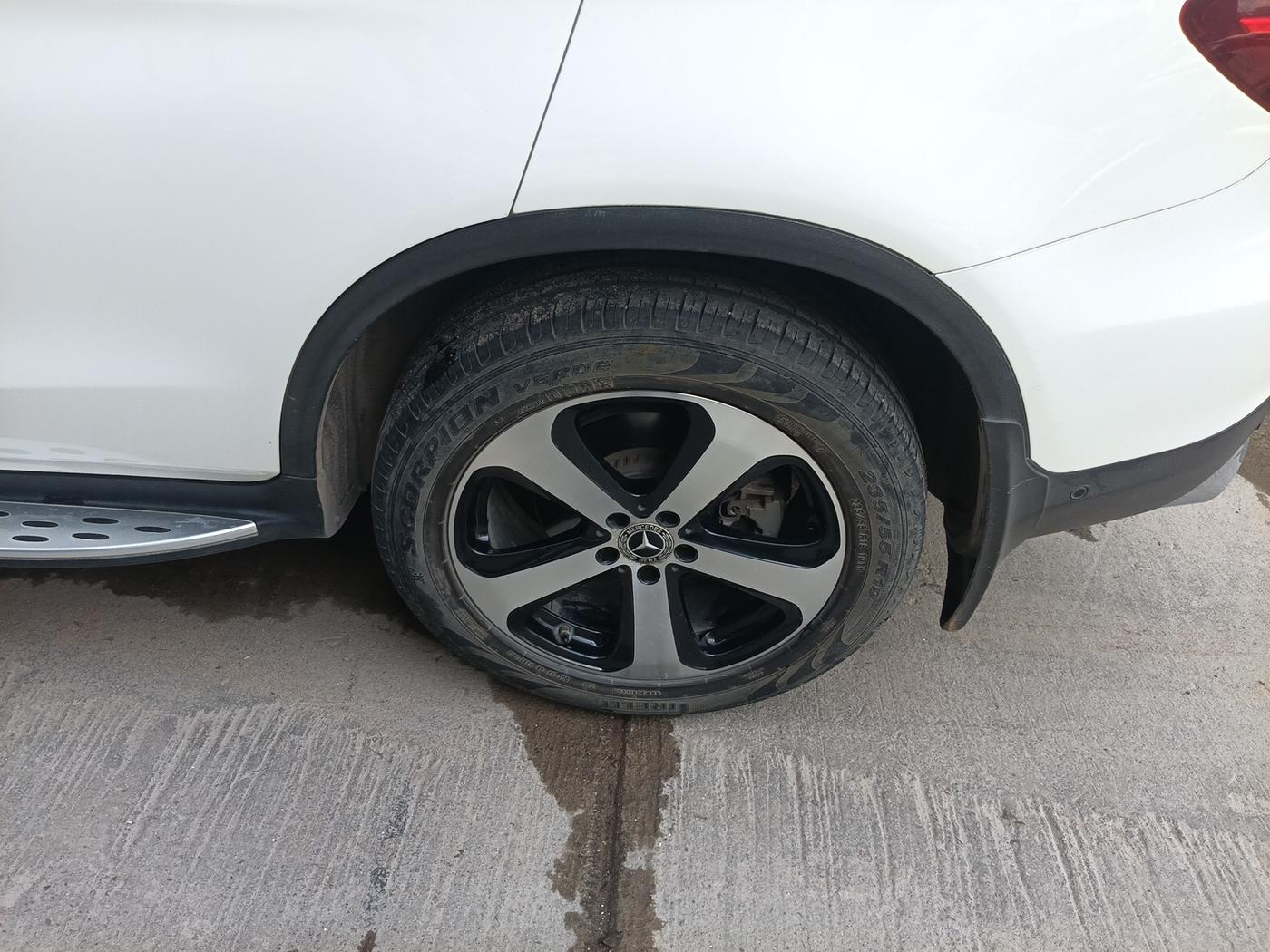 2019 Mercedes Benz GLC CLASS 220 D 4 MATIC, Diesel, Automatic, 92,000 km, tyre