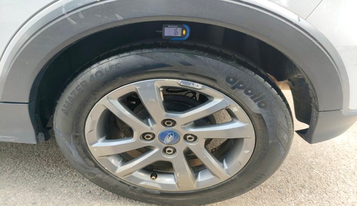 2018 Ford FREESTYLE TITANIUM 1.2 PETROL, Petrol, Manual, 1,98,975 km, tyre