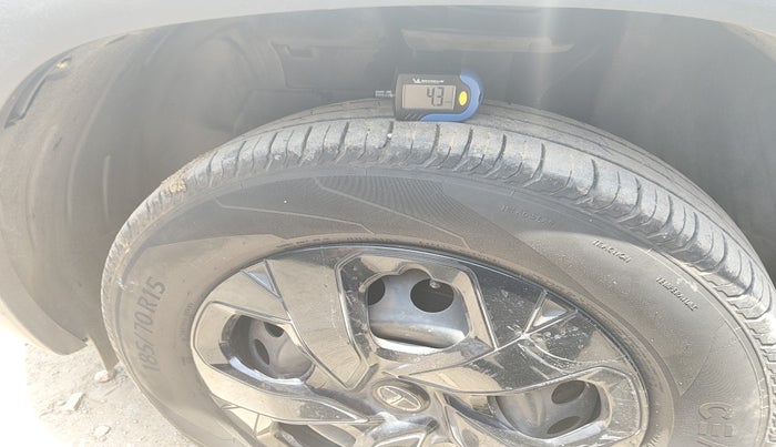 2022 Tata PUNCH ADVENTURE MT, Petrol, Manual, 30,667 km, tyre
