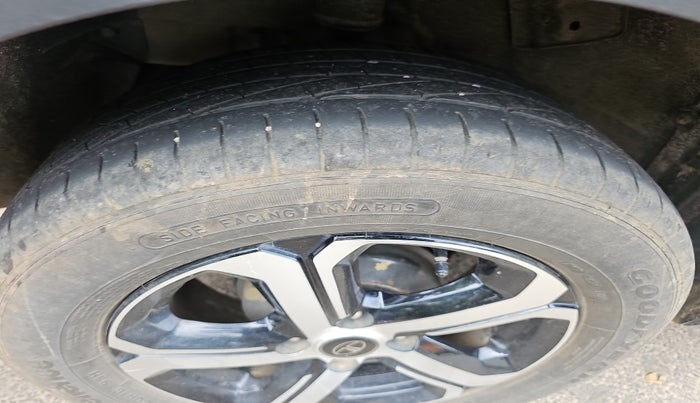 2021 Tata NEXON XZA PLUS PETROL, Petrol, Automatic, 55,000 km, tyre