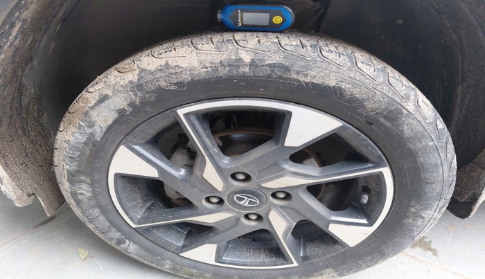 2023 Tata PUNCH Accomplished Dazzle Sunroof, Petrol, Manual, 57,744 km, tyre