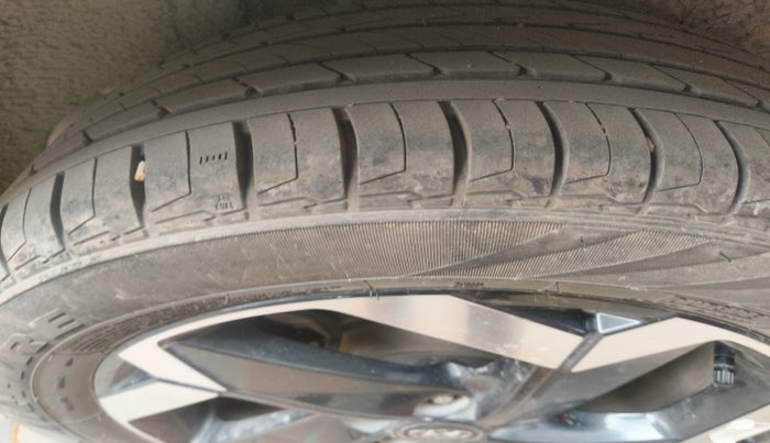 2023 Hyundai ALCAZAR 1.5 SIGNATURE (O) AT 6STR, Diesel, Automatic, 46,521 km, tyre