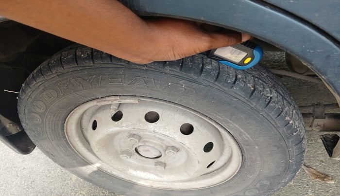 2011 Maruti Alto LXI, Petrol, Manual, 80,000 km, tyre