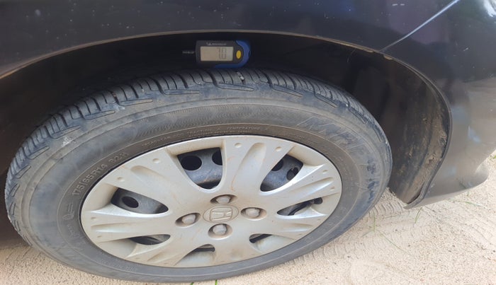 2015 Honda Amaze 1.2L I-VTEC S, Petrol, Manual, 50,110 km, tyre
