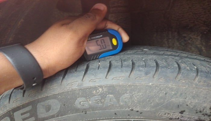 2024 Tata ALTROZ Racer R3, Petrol, Manual, 9,006 km, tyre