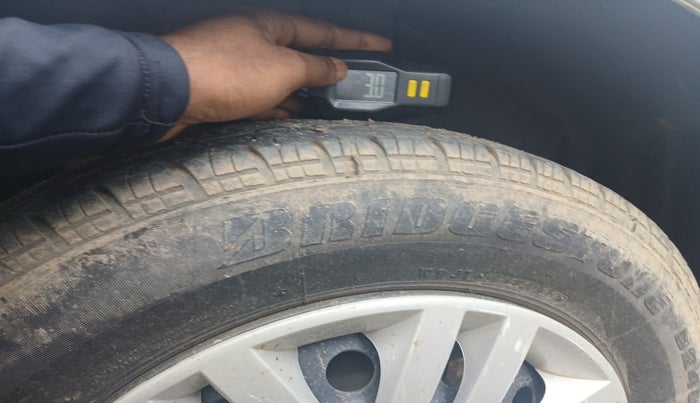 2019 Maruti Dzire VXI, Petrol, Manual, 76,152 km, tyre