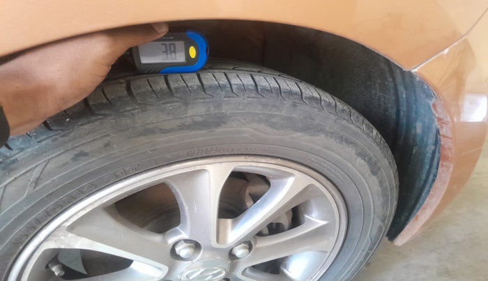 2016 Hyundai Grand i10 ASTA (O) AT 1.2 KAPPA VTVT, Petrol, Automatic, 60,693 km, tyre