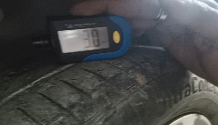 2014 Maruti Swift ZDI, Diesel, Manual, 1,27,500 km, tyre