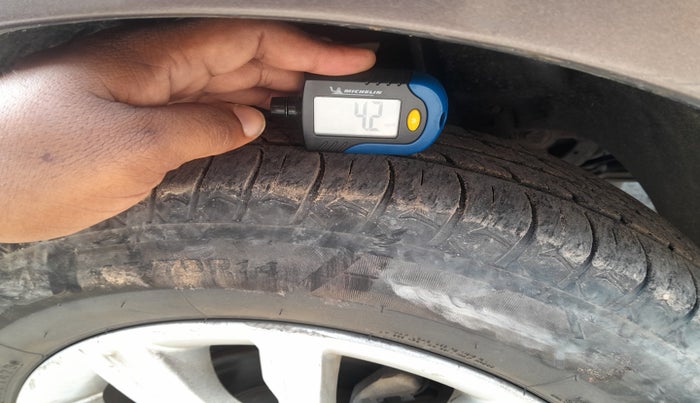 2018 Tata Tiago XZ PETROL, Petrol, Manual, 76,312 km, tyre