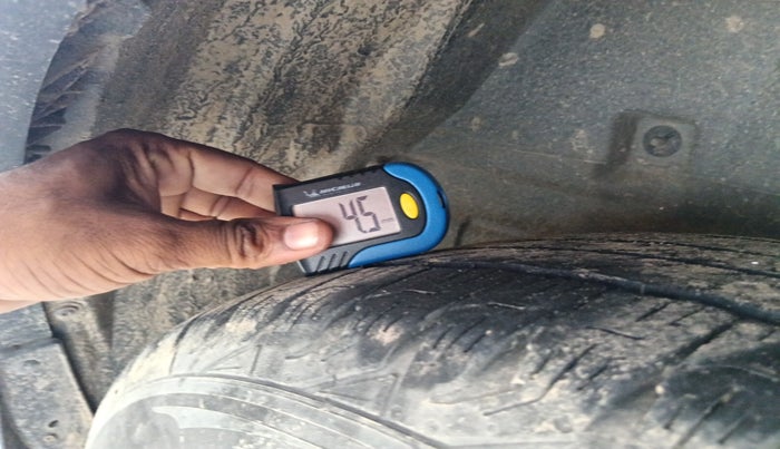 2017 Tata Hexa XT 4X2 7 STR, Diesel, Manual, 74,000 km, tyre