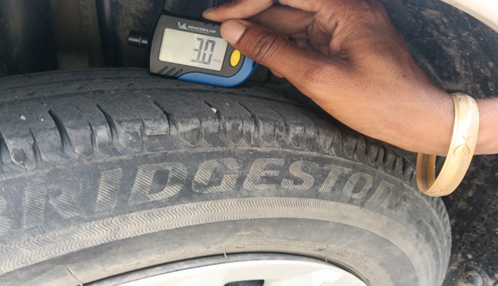2018 Maruti Dzire VXI, Petrol, Manual, 51,192 km, tyre
