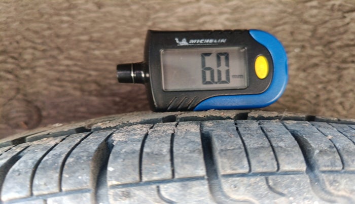 2010 Hyundai i10 MAGNA 1.1, Petrol, Manual, 48,797 km, tyre