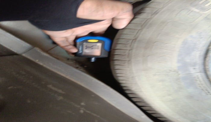 2010 Hyundai i10 MAGNA 1.1, Petrol, Manual, 48,797 km, tyre