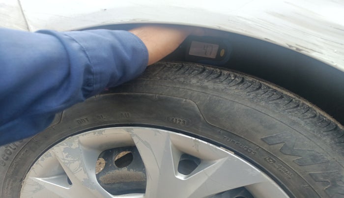 2016 Hyundai Grand i10 SPORTZ 1.2 KAPPA VTVT, Petrol, Manual, 1,39,395 km, tyre