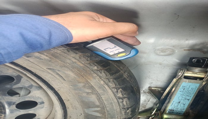 2016 Hyundai Grand i10 SPORTZ 1.2 KAPPA VTVT, Petrol, Manual, 1,39,395 km, tyre