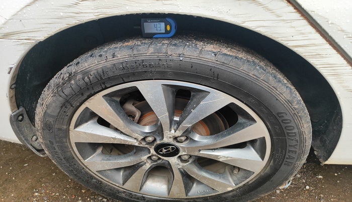 2014 Hyundai Verna FLUIDIC 1.6 VTVT SX, Petrol, Manual, 98,089 km, tyre