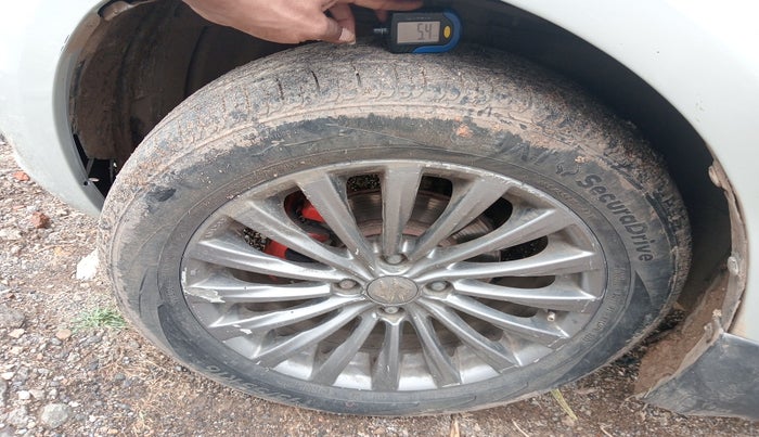 2015 Maruti Ciaz ZDI+ SHVS, Diesel, Manual, 87,562 km, tyre