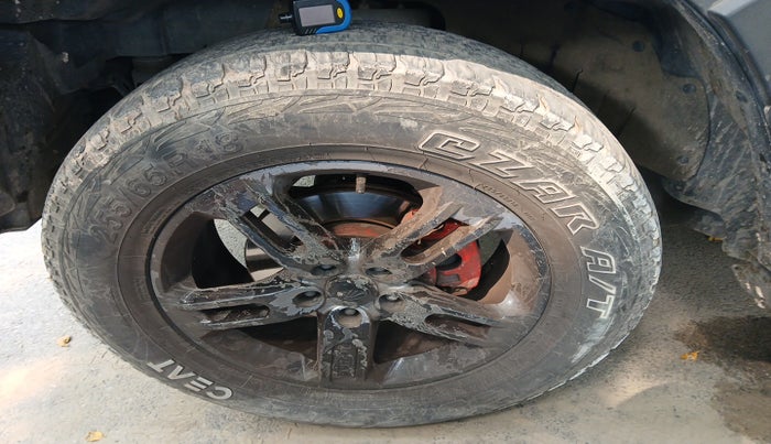 2021 Mahindra Thar LX PETROL HT 4WD AT, Petrol, Automatic, 41,209 km, tyre